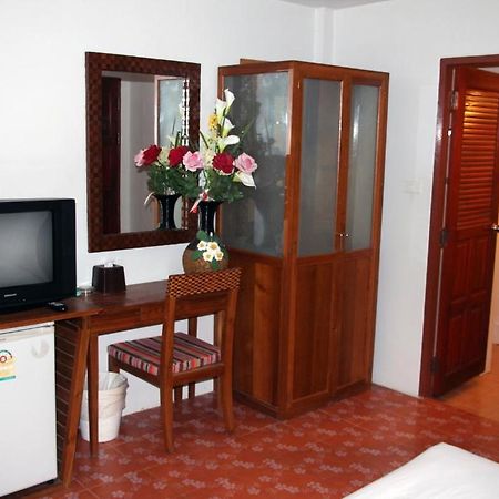 Good Nice 2 Guesthouse Patong Экстерьер фото