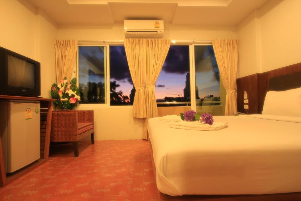 Good Nice 2 Guesthouse Patong Экстерьер фото