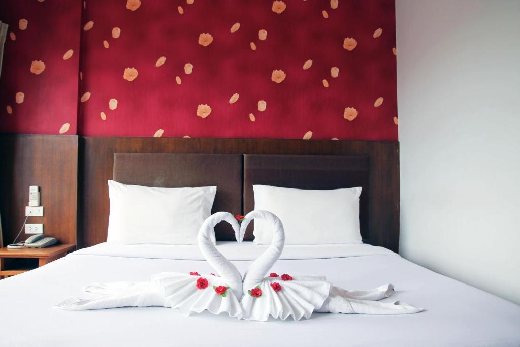 Good Nice 2 Guesthouse Patong Экстерьер фото