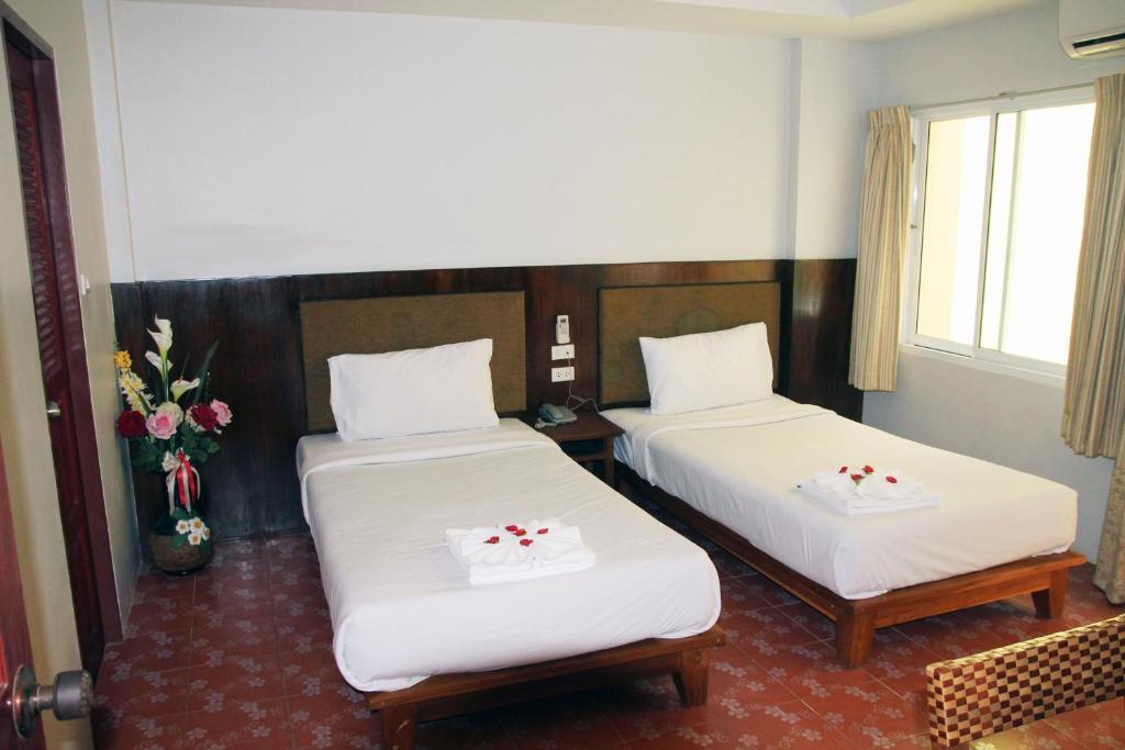 Good Nice 2 Guesthouse Patong Экстерьер фото