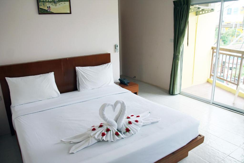 Good Nice 2 Guesthouse Patong Экстерьер фото