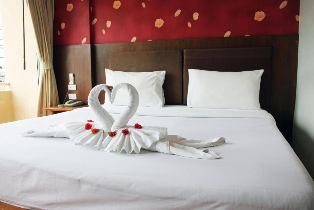 Good Nice 2 Guesthouse Patong Экстерьер фото