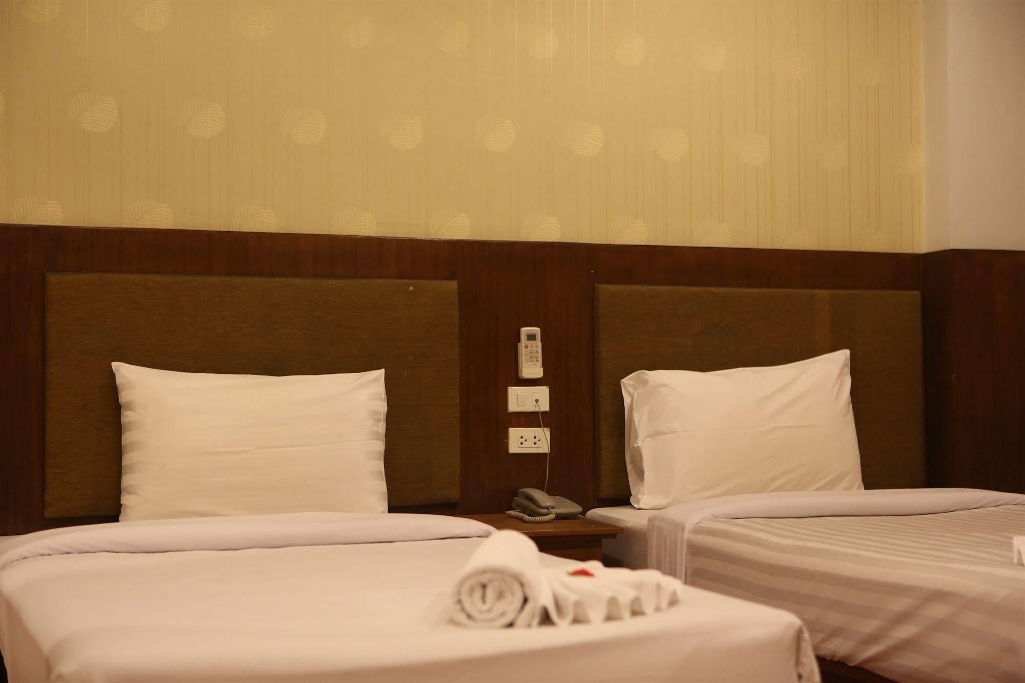 Good Nice 2 Guesthouse Patong Экстерьер фото